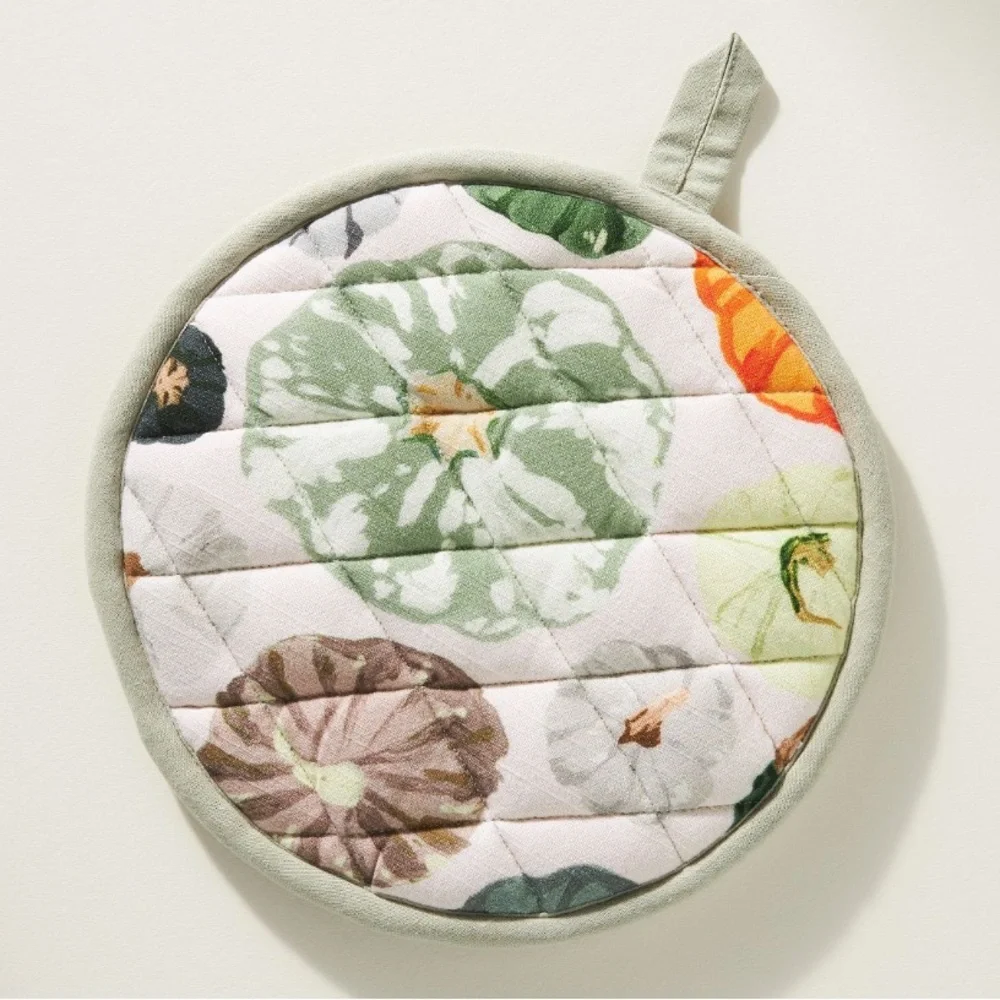 Pumpkin pot holder